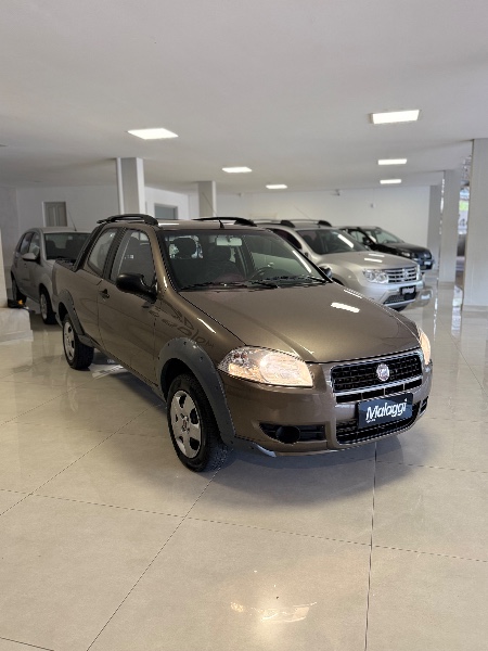 FIAT STRADA 1.4 MPI WORKING CD 8V FLEX 2P MANUAL 2012/2013 MALAGGI VEÍCULOS ENCANTADO / Carros no Vale