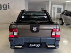 FIAT STRADA 1.4 MPI WORKING CD 8V FLEX 2P MANUAL 2012/2013 MALAGGI VEÍCULOS ENCANTADO / Carros no Vale