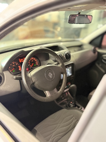 RENAULT DUSTER 2.0 DYNAMIQUE 16V 2015 2014/2015 MALAGGI VEÍCULOS ENCANTADO / Carros no Vale