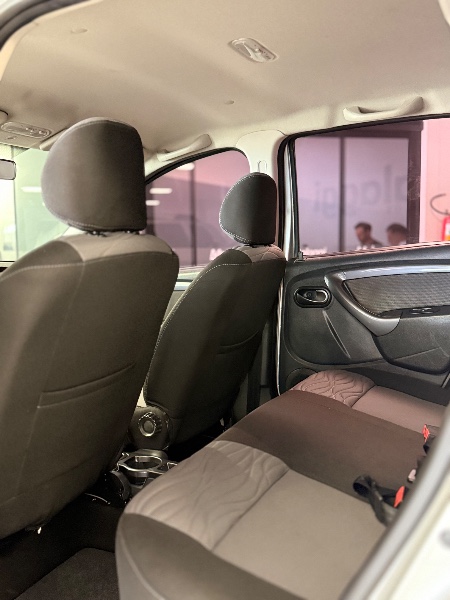 RENAULT DUSTER 2.0 DYNAMIQUE 16V 2015 2014/2015 MALAGGI VEÍCULOS ENCANTADO / Carros no Vale