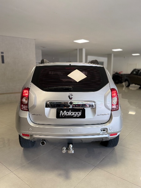 RENAULT DUSTER 2.0 DYNAMIQUE 16V 2015 2014/2015 MALAGGI VEÍCULOS ENCANTADO / Carros no Vale