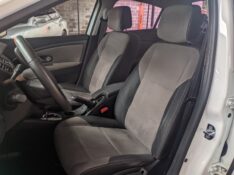 RENAULT FLUENCE 2.0 DYNAMIQUE 16V FLEX 4P AUTOMÁTICO 2014/2015 RICARDO VEÍCULOS TEUTÔNIA / Carros no Vale