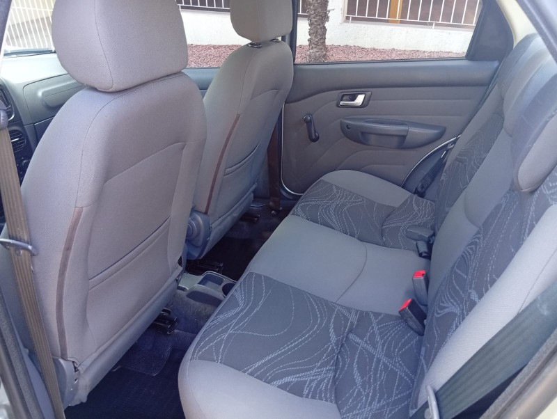 FIAT SIENA EL 1.4 FLEX 2013/2014 ALTERNATIVA VEÍCULOS LAJEADO / Carros no Vale