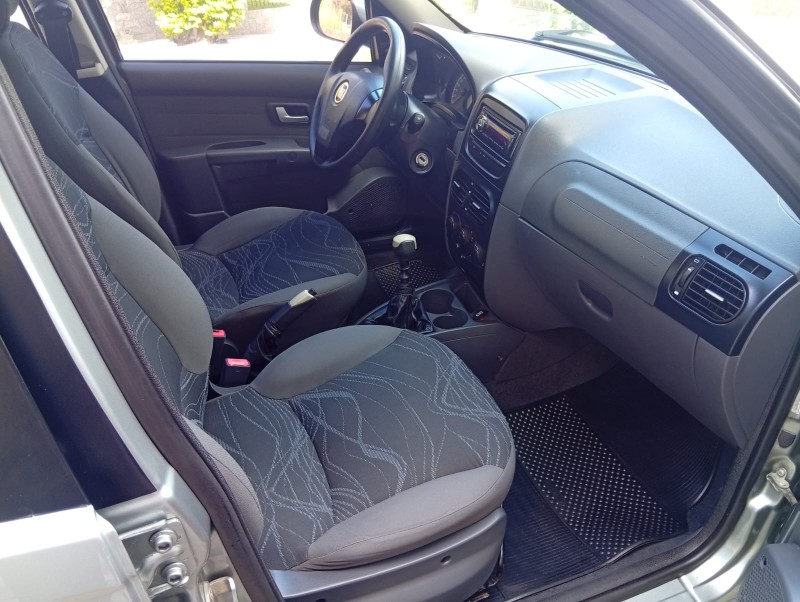 FIAT SIENA EL 1.4 FLEX 2013/2014 ALTERNATIVA VEÍCULOS LAJEADO / Carros no Vale