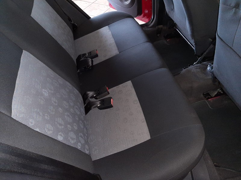 FORD FIESTA 1.0 2013/2014 RENAUTO VEÍCULOS LAJEADO / Carros no Vale