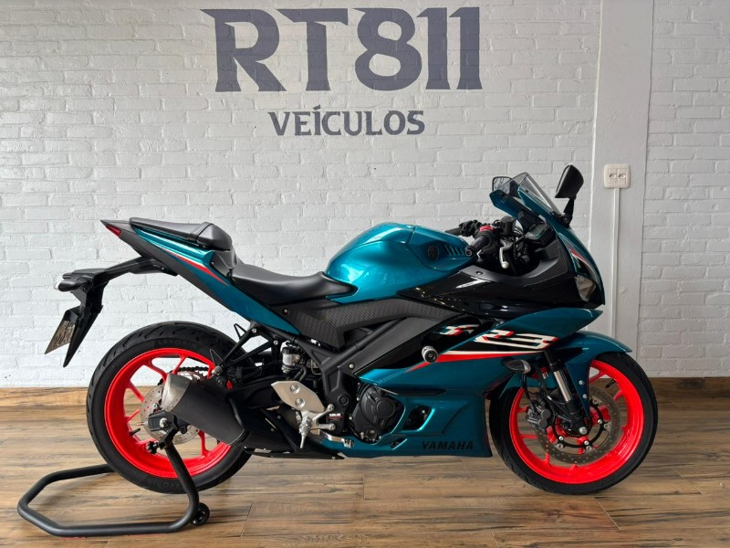YAMAHA YZF-R3 /2022 RT 811 VEÍCULOS ARROIO DO MEIO / Carros no Vale