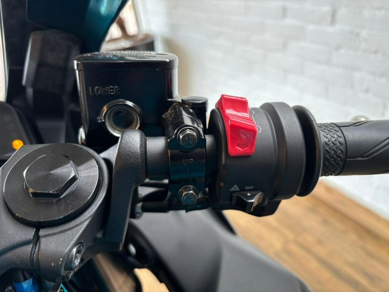 YAMAHA YZF-R3 /2022 RT 811 VEÍCULOS ARROIO DO MEIO / Carros no Vale