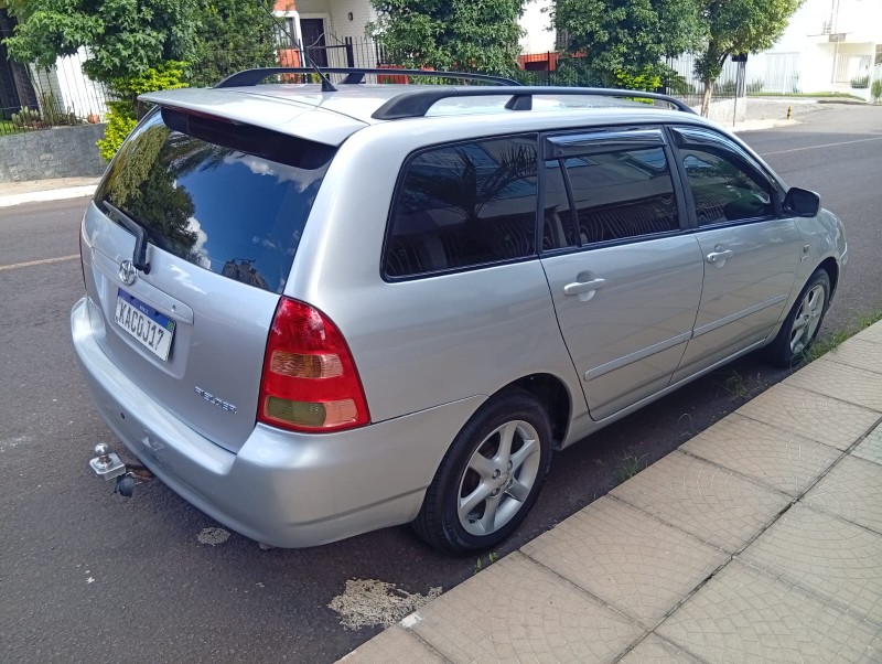 TOYOTA FIELDER 1.8 16V 2004/2005 ALTERNATIVA VEÍCULOS LAJEADO / Carros no Vale