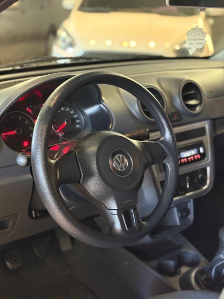 VOLKSWAGEN GOL TRENDLINE 1.0 T.FLEX 8V 5P 2015/2016 JM AUTOMÓVEIS VENÂNCIO AIRES / Carros no Vale