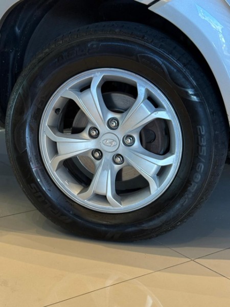 HYUNDAI TUCSON 2.0 2009/2010 JM AUTOMÓVEIS VENÂNCIO AIRES / Carros no Vale