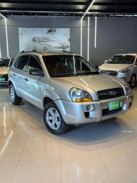 HYUNDAI TUCSON 2.0 2009/2010 JM AUTOMÓVEIS VENÂNCIO AIRES / Carros no Vale