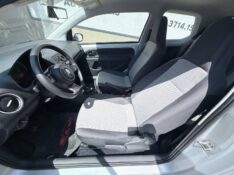 VOLKSWAGEN UP! 1.0 MPI TAKE 12V 2017/2017 ELY AUTOMÓVEIS LAJEADO / Carros no Vale