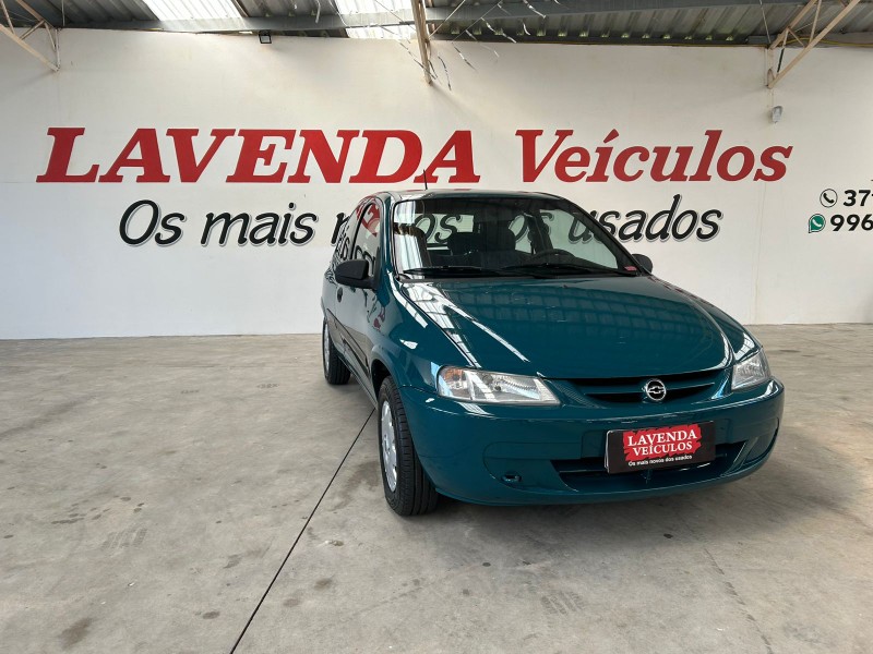 CHEVROLET CELTA 1.0 2002/2002 LAVENDA VEÍCULOS ARROIO DO MEIO / Carros no Vale