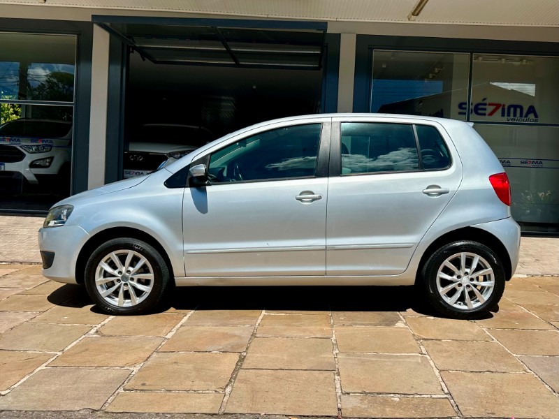 VOLKSWAGEN FOX 1.0 2013/2013 SÉTIMA VEÍCULOS GUAPORÉ / Carros no Vale