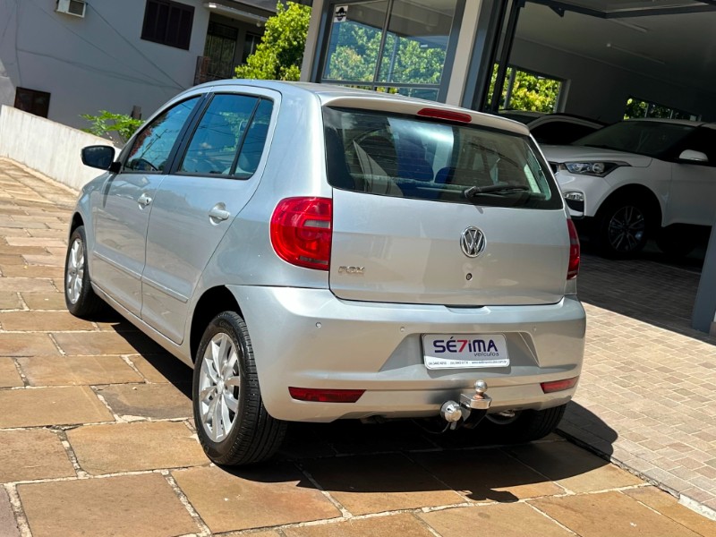 VOLKSWAGEN FOX 1.0 2013/2013 SÉTIMA VEÍCULOS GUAPORÉ / Carros no Vale