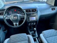 VOLKSWAGEN FOX 1.0 2013/2013 SÉTIMA VEÍCULOS GUAPORÉ / Carros no Vale