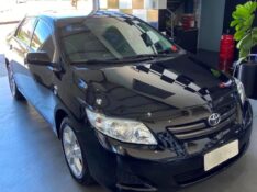 TOYOTA COROLLA GLI 1.8 2010/2011 SÉTIMA VEÍCULOS GUAPORÉ / Carros no Vale