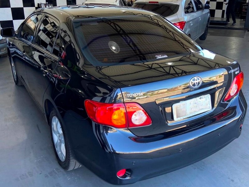 TOYOTA COROLLA GLI 1.8 2010/2011 SÉTIMA VEÍCULOS GUAPORÉ / Carros no Vale