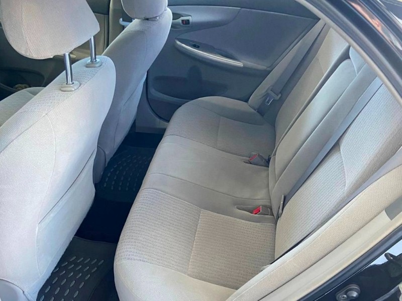 TOYOTA COROLLA GLI 1.8 2010/2011 SÉTIMA VEÍCULOS GUAPORÉ / Carros no Vale