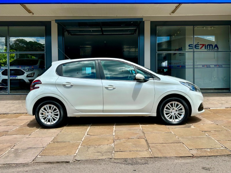 PEUGEOT 208 ALLURE 1.6 2016/2017 SÉTIMA VEÍCULOS GUAPORÉ / Carros no Vale PEUGEOT 208 ALLURE 1.6 2016/2017 SÉTIMA VEÍCULOS GUAPORÉ / Carros no Vale