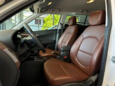 HYUNDAI CRETA PRESTIGE 2.0 2017/2017 SÉTIMA VEÍCULOS GUAPORÉ / Carros no Vale