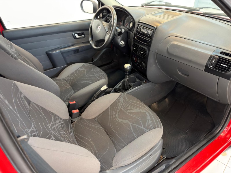 FIAT STRADA 1.4 WORKING 8V 2013/2013 LUCAS AUTOMÓVEIS BOM RETIRO DO SUL / Carros no Vale