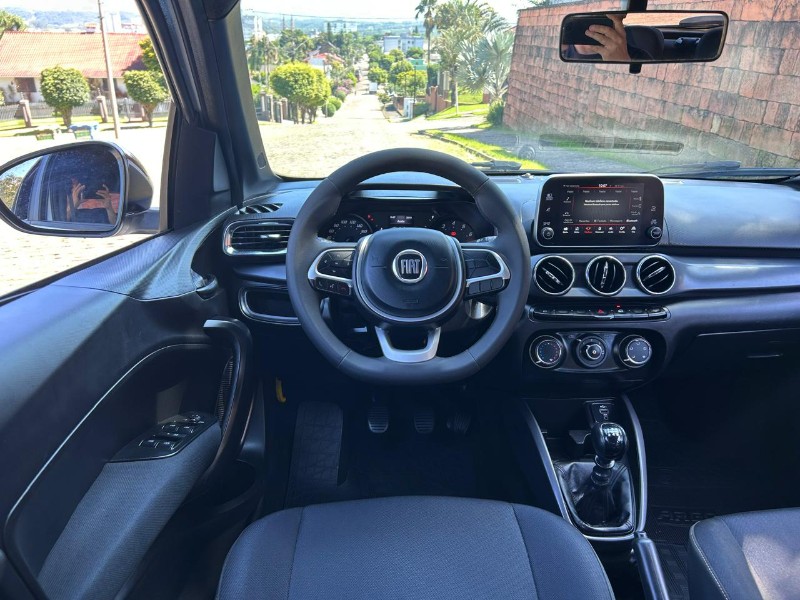 FIAT ARGO TREKKING 1.3 8V FLEX 2020/2020 LS MULTIMARCAS VENÂNCIO AIRES / Carros no Vale