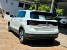 VOLKSWAGEN T-CROSS 200 TSI 2020/2021 SÉTIMA VEÍCULOS GUAPORÉ / Carros no Vale