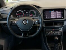 VOLKSWAGEN T-CROSS 200 TSI 2020/2021 SÉTIMA VEÍCULOS GUAPORÉ / Carros no Vale
