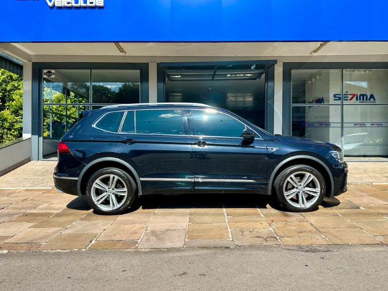 VOLKSWAGEN TIGUAN R-LINE 350 TSI 2020/2020 SÉTIMA VEÍCULOS GUAPORÉ / Carros no Vale