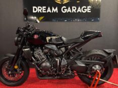 HONDA MOTOS CB 1000R /2022 EXCLUSIVO VEÍCULOS SANTA CRUZ DO SUL / Carros no Vale