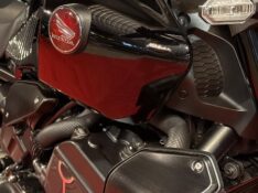 HONDA MOTOS CB 1000R /2022 EXCLUSIVO VEÍCULOS SANTA CRUZ DO SUL / Carros no Vale