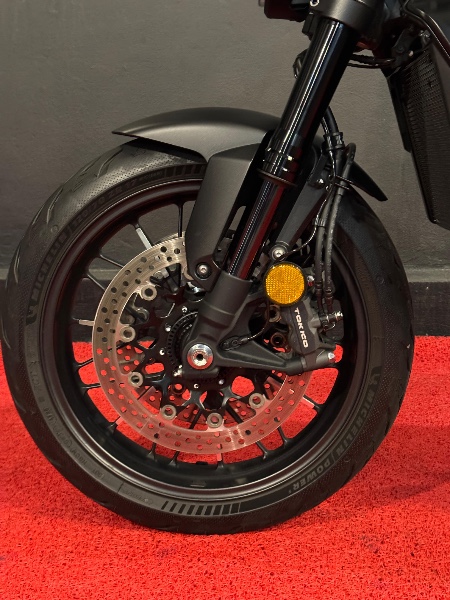 HONDA MOTOS CB 1000R /2022 EXCLUSIVO VEÍCULOS SANTA CRUZ DO SUL / Carros no Vale