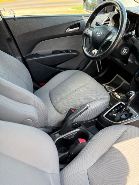 HYUNDAI HB20 1.6 PREMIUM /2014 NEURI VEÍCULOS LAJEADO / Carros no Vale