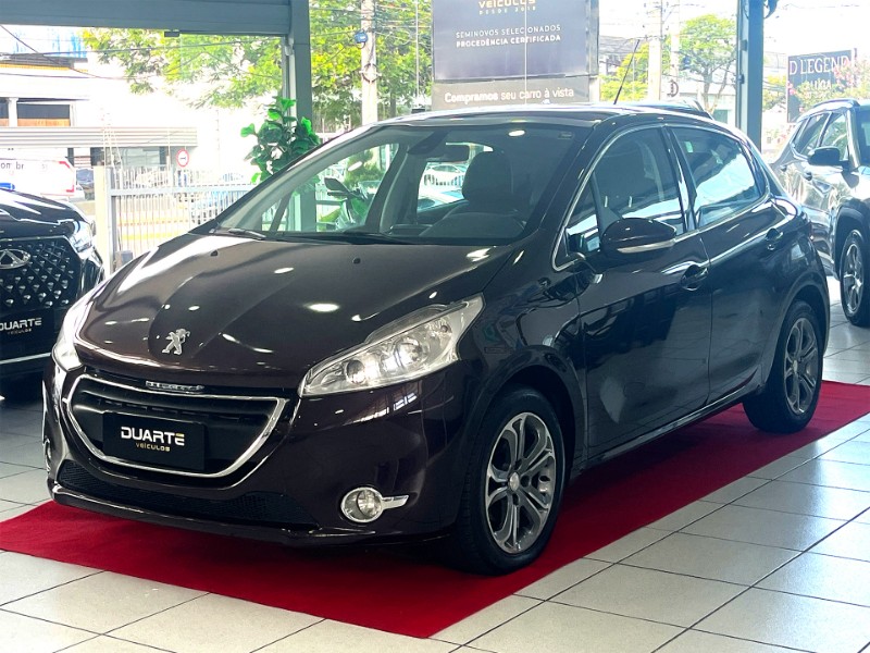PEUGEOT 208 1.6 16V GRIFFE 2013/2014 DUARTE VEÍCULOS PORTO ALEGRE / Carros no Vale