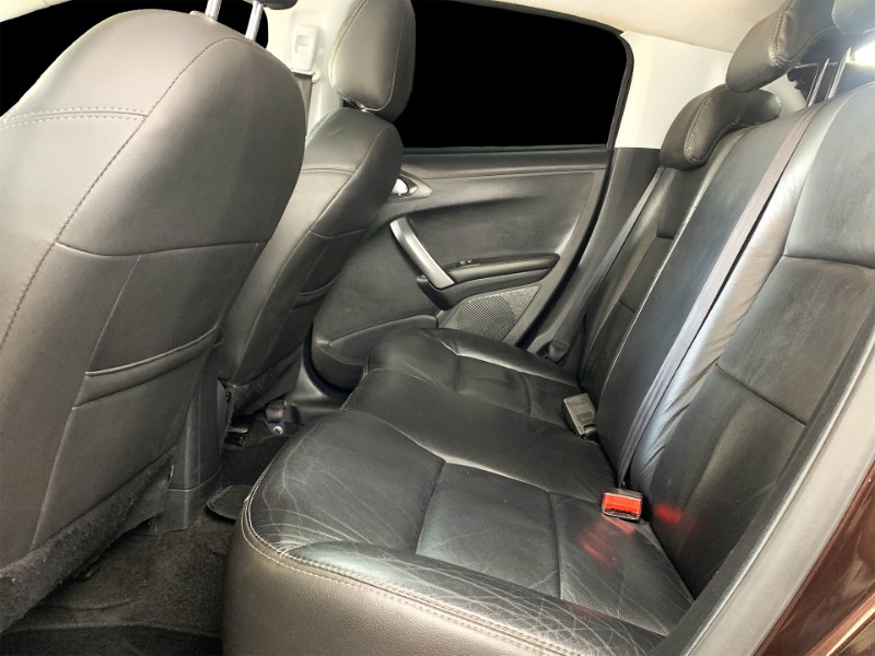 PEUGEOT 208 1.6 16V GRIFFE 2013/2014 DUARTE VEÍCULOS PORTO ALEGRE / Carros no Vale