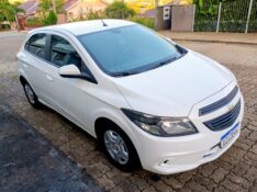 CHEVROLET ONIX HATCH JOY 1.0 8V FLEX 5P MEC. 2019/2019 ALTERNATIVA VEÍCULOS LAJEADO / Carros no Vale
