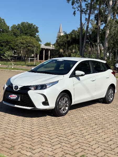 TOYOTA YARIS 1.5 XS 16V 2024 2024/2025 NEURI VEÍCULOS LAJEADO / Carros no Vale TOYOTA YARIS 1.5 XS 16V 2024 2024/2025 NEURI VEÍCULOS LAJEADO / Carros no Vale