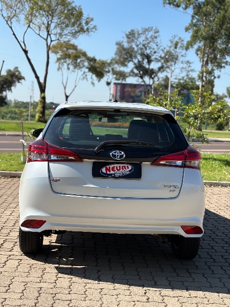 TOYOTA YARIS 1.5 XS 16V 2024 2024/2025 NEURI VEÍCULOS LAJEADO / Carros no Vale TOYOTA YARIS 1.5 XS 16V 2024 2024/2025 NEURI VEÍCULOS LAJEADO / Carros no Vale