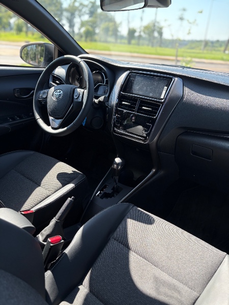 TOYOTA YARIS 1.5 XS 16V 2024 2024/2025 NEURI VEÍCULOS LAJEADO / Carros no Vale TOYOTA YARIS 1.5 XS 16V 2024 2024/2025 NEURI VEÍCULOS LAJEADO / Carros no Vale