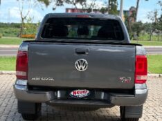 VOLKSWAGEN AMAROK 2.0 4X4 TDI COMFORTILINE CD DIESEL 4P AUTOMÁTICO /2018 NEURI VEÍCULOS LAJEADO / Carros no Vale