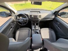 VOLKSWAGEN AMAROK 2.0 4X4 TDI COMFORTILINE CD DIESEL 4P AUTOMÁTICO /2018 NEURI VEÍCULOS LAJEADO / Carros no Vale