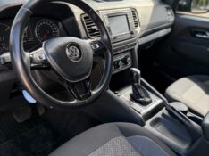 VOLKSWAGEN AMAROK 2.0 4X4 TDI COMFORTILINE CD DIESEL 4P AUTOMÁTICO /2018 NEURI VEÍCULOS LAJEADO / Carros no Vale