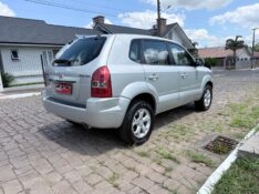 HYUNDAI TUCSON 2.0 2011/2011 ELY AUTOMÓVEIS LAJEADO / Carros no Vale