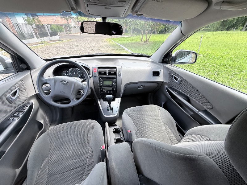HYUNDAI TUCSON 2.0 2011/2011 ELY AUTOMÓVEIS LAJEADO / Carros no Vale