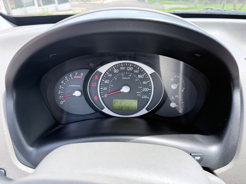 HYUNDAI TUCSON 2.0 2011/2011 ELY AUTOMÓVEIS LAJEADO / Carros no Vale