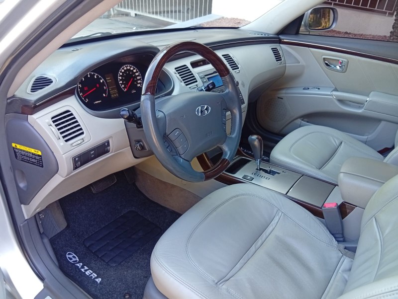 HYUNDAI AZERA 3.3 V6 2008/2009 ALTERNATIVA VEÍCULOS LAJEADO / Carros no Vale HYUNDAI AZERA 3.3 V6 2008/2009 ALTERNATIVA VEÍCULOS LAJEADO / Carros no Vale