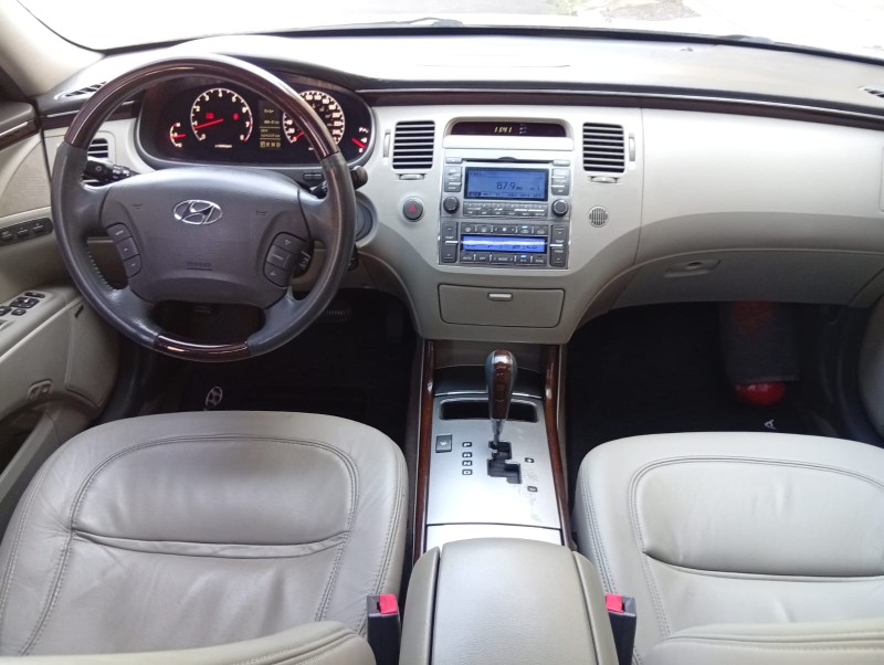 HYUNDAI AZERA 3.3 V6 2008/2009 ALTERNATIVA VEÍCULOS LAJEADO / Carros no Vale HYUNDAI AZERA 3.3 V6 2008/2009 ALTERNATIVA VEÍCULOS LAJEADO / Carros no Vale