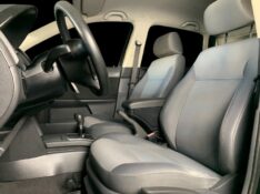 VOLKSWAGEN POLO 1.6 I MOTION 2009/2010 DUARTE VEÍCULOS PORTO ALEGRE / Carros no Vale