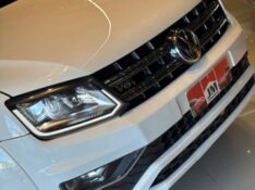 VOLKSWAGEN AMAROK 3.0 HIGHLINE 4X4 V6 2021/2021 JM AUTOMÓVEIS VENÂNCIO AIRES / Carros no Vale